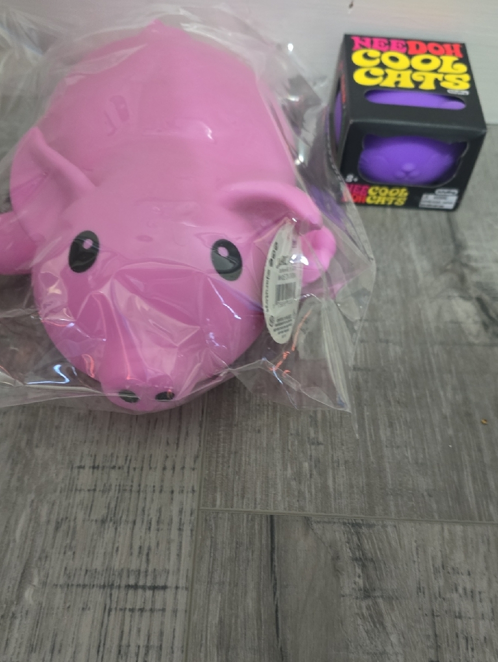 Needoh Purple Cool Cats And Pink Jumbo Pig Squeeze Toy